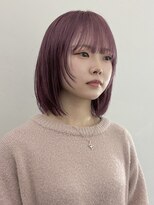 ミルクティーベージュ切りっぱなしボブ韓国風ハイトーン20代