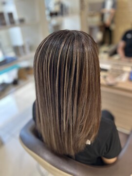 アッシュ 戸田公園店(Ash) 脱白髪染めハイライト×艶ストレート