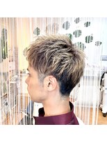 スギモト(Sugimoto) 2ブロと毛先のブリーチで爽やかなメンズヘア