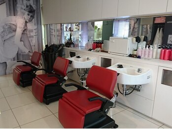 ソーホーニューヨーク 一宮店(SOHO new york)の写真/【高知/一宮】マンツーマン施術で、髪のお悩みを解決♪あなたの髪のパートナーとしてのお手伝いを◎