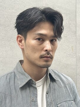 ノラ ギンザ(NORA GINZA) メンズヘアフェザーパーマニュアンスパーマ波打ちセンターパート