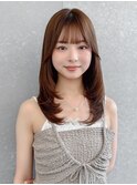 レイヤーカットで小顔印象！顔周りデザインがポイント/川崎43