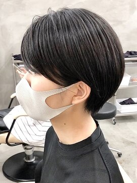 スー 渋谷(suu) 10代20代30代黒髪ショートボブ丸みショートくびれショートボブ