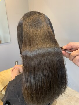 ジーニー(genie) 美髪矯正×艶カラー