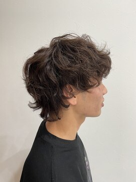 プルトヘアー(Pult Hair) くせ毛風マッシュウルフ