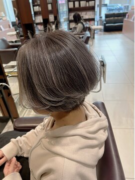 モードケイズ 尼崎店(MODE K's) 白髪ぼかしハイライトカラー(エアータッチカラー)