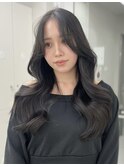 韓国スタイルに必須な透けるgrey × こだわりレイヤーカット