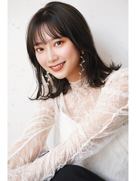 ロミー 本厚木(ROMMY.) 大人可愛い鎖骨ボブ丸みくびれ外ハネ前髪あり