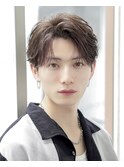 韓国ヘアカルマパーマカルマバングセンターパート黒髪ウルフ
