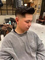 ルドローブラントオオサカ(LUDLOW BLUNT Osaka)&nbsp;【LUDLOW　BLUNT】スキンフェード×クラシックポンパドール