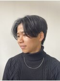 20代30代40代流行ツーブロックスーツ黒髪メンズニュアンスパーマ