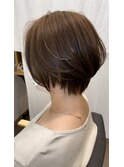 大人可愛い20代30代40代前下がりショートボブ丸みショート◎