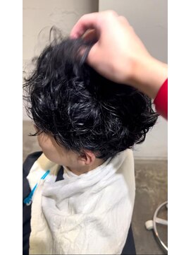 エルオム(EL.HOMME) HIRAI『曲がる縮毛矯正』