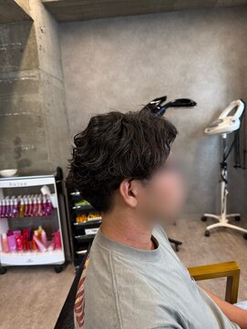 タメ(tame-) サーフカール/フェザーパーマ/ブルーブラック【都賀/メンズ】