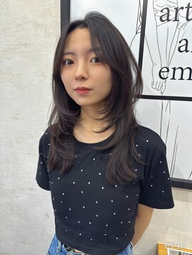 アートマン(artman) 【artman 青井美海】ハッシュカット/レイヤーカット/流し前髪