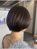 金沢八景ショートボブ丸みショートイルミナカラー顔周りレイヤー
