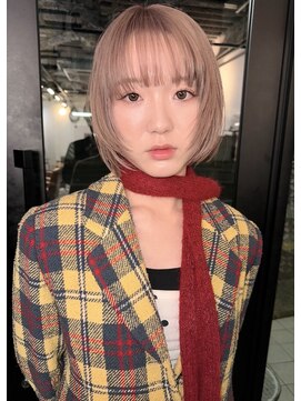 リテ(rite) ピンクベージュ×顔周りレイヤーボブ