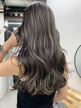 キラ 渋谷(KILLA) ハイライトカラー/ブリーチダブルカラー/白髪ぼかしハイライト