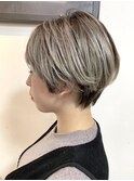 【新宿ペネロープ】ショート×グラデーションカラー  担当 RYO