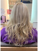 ニーナ 三軒茶屋(nina)&nbsp;ハイトーンシルバーブロンド