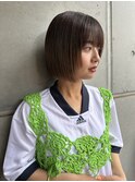 斜めバング グレージュカラー デザインカラー シルキーベージュ
