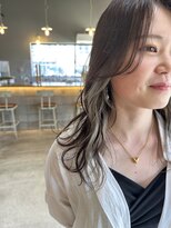 ソーコ(SOKO)&nbsp;ホワイトインナー×韓国風レイヤー