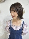 透明感グレージュ外ハネボブ