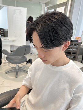 エアー 青山(AIR) センターパート/ダークグレージュ/暗髪/黒髪/10代.20代.30代