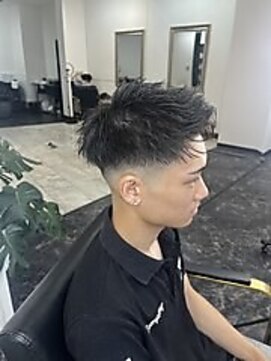 ブルーオーシャン 大牟田店(BlueOcean) 黒髪短髪スキンフェード束感ツーブロック