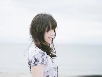 アン(un)の写真/自宅でもサロン帰りの美しさ☆理想を叶えるために、1人1人の雰囲気や骨格を考慮したスタイリングをご提供◎