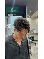 イーラ(era)&nbsp;フェザーパーマパーマ/メンズ/刈り上げ/眉毛/ツイスト