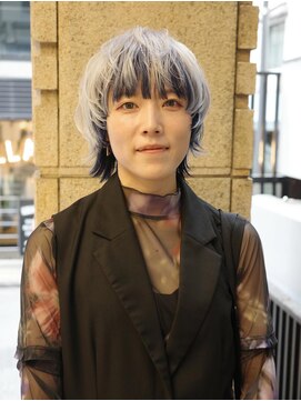 ヤド 原宿(YADO) ホワイトカラー/ネイビーカラー/インナーカラー