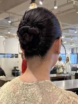 アビー(ABBEY) お呼ばれヘア、カチモリ、結婚式二次会、タイトアレンジ