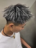 ダズルヘアラッシュ(DAZZLE hair RUSH)&nbsp;名古屋八事金メッシュシルバーメッシュ細め太めハイライトパーマ