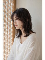 オアシスアヴェダ ザ・ペニンシュラ東京(OASIS AVEDA)&nbsp;20代30代ミディアムレイヤーくびれニュアンスゆるふわウェーブ