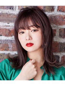 ビアンコカーロ 用賀店(Bianco caro) 外ハネミディアム/アースカラー/20代30代40代50代