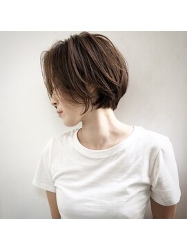 オーソ(AUTHO) ボブ/カーキグレージュ/マッシュショート/大人かわいい