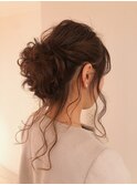 ボリュームシニヨン