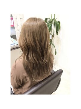 レイシア(Racia..) ミルクティベージュカラー