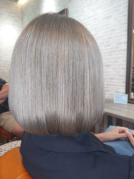 美容室 ハルミ ヘア リゾート 川口店(Harumi Hair Resort) ホワイトベージュ