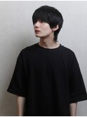 アレンジ自在の重めさらさらマッシュヘア