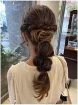 エルパティオ(EL PATIO) party style/ポニーテル/ミドルポニー/タマネキアレンジ