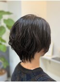ショートレイヤー×ゆるクシャパーマ