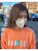 艶グレージュに隠れベージュ
