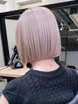 シオン(shion)&nbsp;メルティカラーウェーブミディアム似合わせカット_ba466331