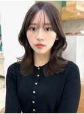 20代30代40代◎前髪パーマ韓国風巻きくすみベージュお団子ヘア