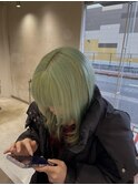 ミントグリーン