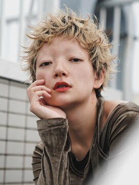 カライング(ing) 大人可愛いマッシュショートボブウルフカット◎30代40代50代60代