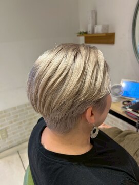 アース モード 新小岩店(EARTH/M) ブリーチオンカラー