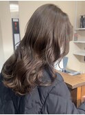 レイヤーカット×アッシュブラウン